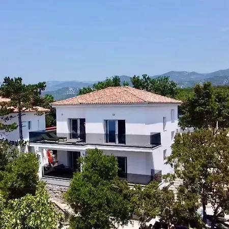 Villa Family Q & Kraljevica